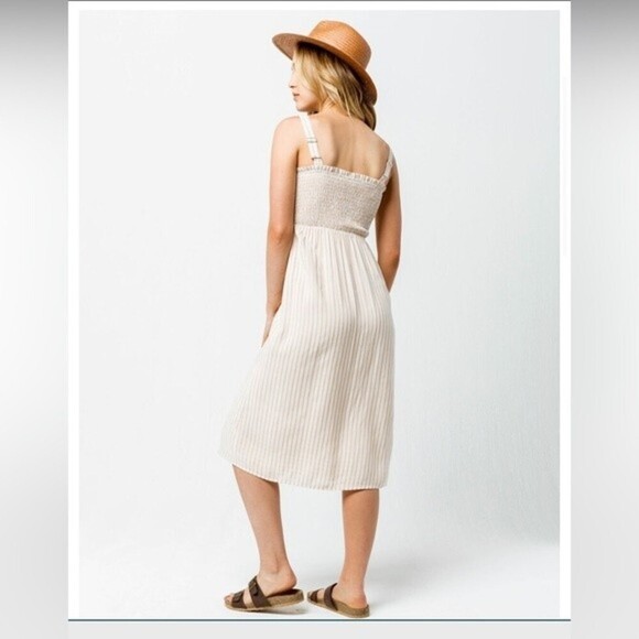 SKY AND SPARROW Smocked Button Cream Front Midi Dress (XS) - Picture 3 of 8